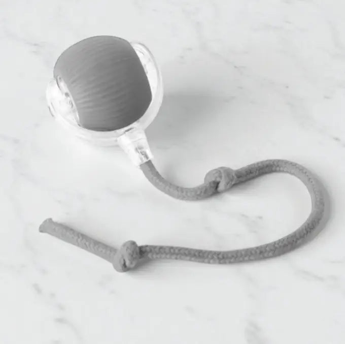 Brinquedo Interativo Gato Bola Elétrica USB Silenciosa | Caprioli Shop brinquedo para gatos de cauda cinza