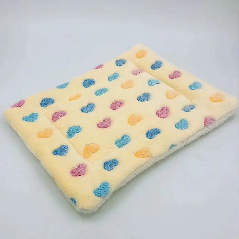 Tapetinho para Pets em Veludo Coral – Versátil Tamanhos P a GG | Caprioli Inter Acessórios Coração Amarelo / 30X40cm
