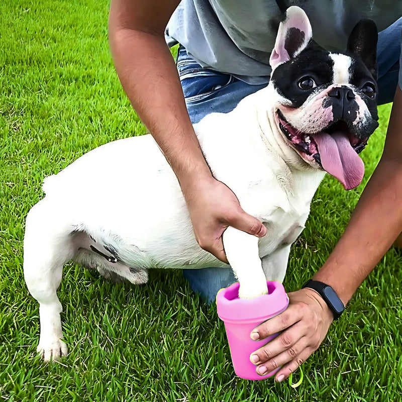 Copo limpador de Pata de Cachorros Portátil  Rosa