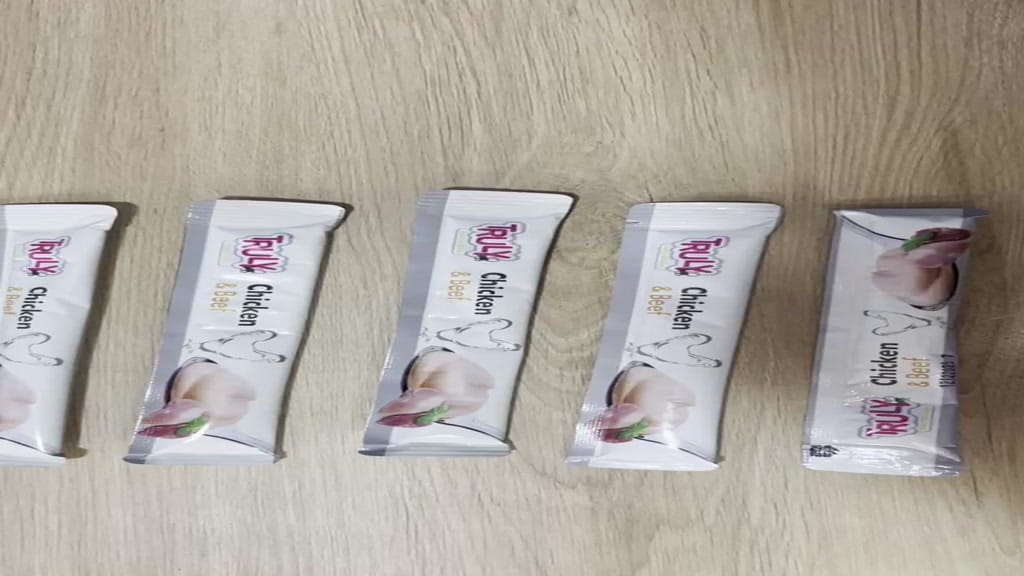 Petisco para Gato Truly Creamy Churu - 6 unidades 14 G Frango | Caprili Shop