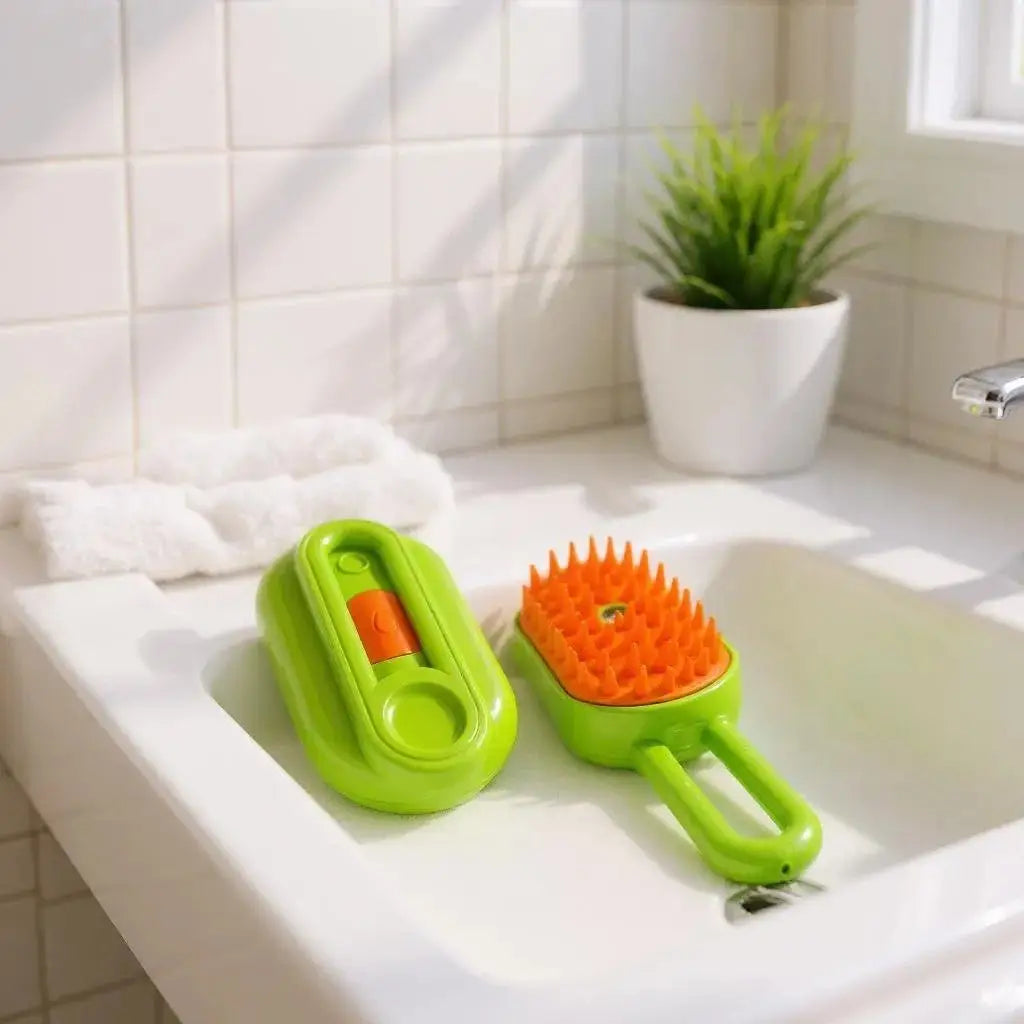 Escova A Vapor 3 em 1 para Gato Limpeza Sofisticada | Caprioli Shop higiene e limpeza gatos Verde Peça